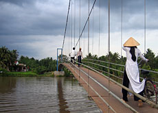 Brücke bei Bin Khanh, Ben Tre, Vietnam (zvg)